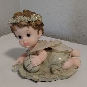 Source Unknown Cherubic Figurine with Cream and Brown Accents